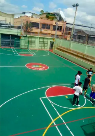 Complejo Deportivo y Piscina